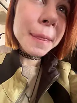 Snapshot of RosieSecret chatting on October 23, 2025, 8:13 am RosieSecret online show from October 23, 2025, 8:13 am