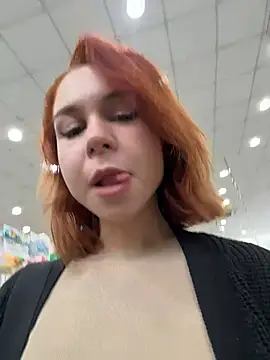 Snapshot of RosieSecret chatting on October 5, 2025, 7:10 am RosieSecret online show from October 5, 2025, 7:10 am