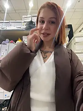 Snapshot of RosieSecret chatting on December 18, 2025, 8:08 am RosieSecret online show from December 18, 2025, 8:08 am