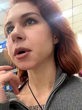 Snapshot of RosieSecret chatting on September 20, 2025, 7:13 am RosieSecret online show from September 20, 2025, 7:13 am