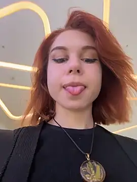 Snapshot of RosieSecret chatting on October 2, 2025, 7:12 am RosieSecret online show from October 2, 2025, 7:12 am