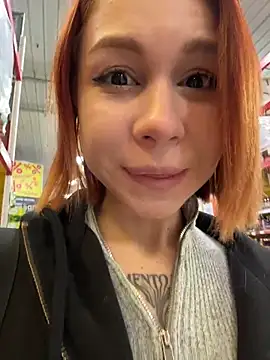 Snapshot of RosieSecret chatting on November 30, 2025, 8:04 am RosieSecret online show from November 30, 2025, 8:04 am