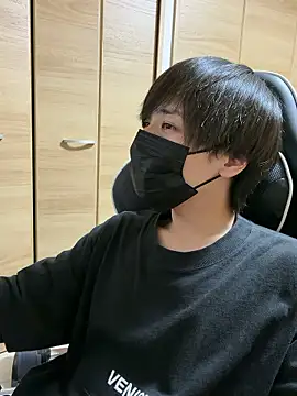 jiji9253 online show from May 24, 2026, 1:00 pm