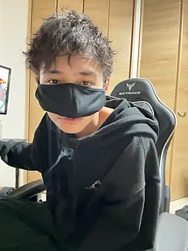 jiji9253 online show from November 2, 2025, 7:57 am