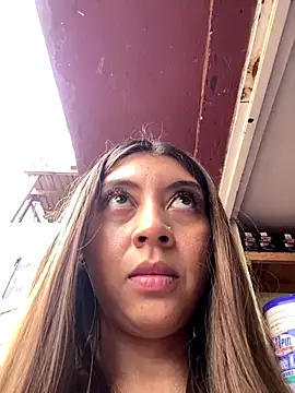 Sara-cooper2 online show from October 30, 2025, 2:04 pm