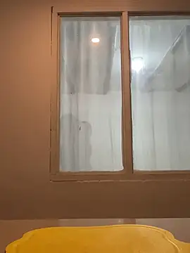 Sara-cooper2 online show from December 20, 2025, 9:06 pm