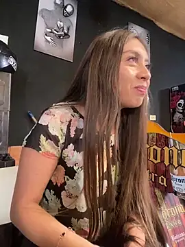 Sara-cooper2 online show from September 25, 2025, 5:41 pm