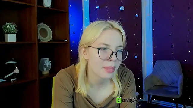 Snapshot of rose_style chatting on January 15, 2026, 7:56 am rose style online show from January 15, 2026, 7:56 am