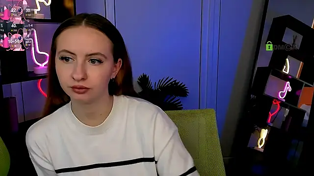 Snapshot of rose_style chatting on October 25, 2025, 12:28 pm rose style online show from October 25, 2025, 12:28 pm