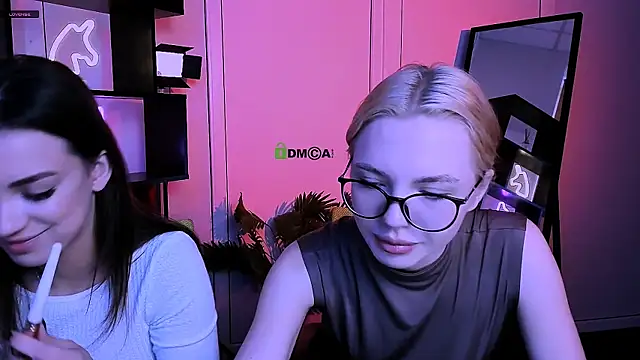 Snapshot of rose_style chatting on November 11, 2025, 5:57 am rose style online show from November 11, 2025, 5:57 am