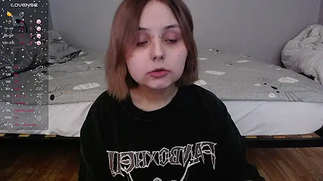 Snapshot of vendymories chatting on February 5, 2026, 10:05 pm vendymories online show from February 5, 2026, 10:05 pm