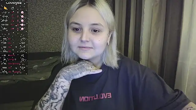 Snapshot of vendymories chatting on November 20, 2025, 2:56 am vendymories online show from November 20, 2025, 2:56 am