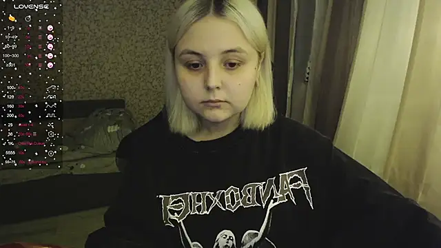 Snapshot of vendymories chatting on November 10, 2025, 2:38 am vendymories online show from November 10, 2025, 2:38 am