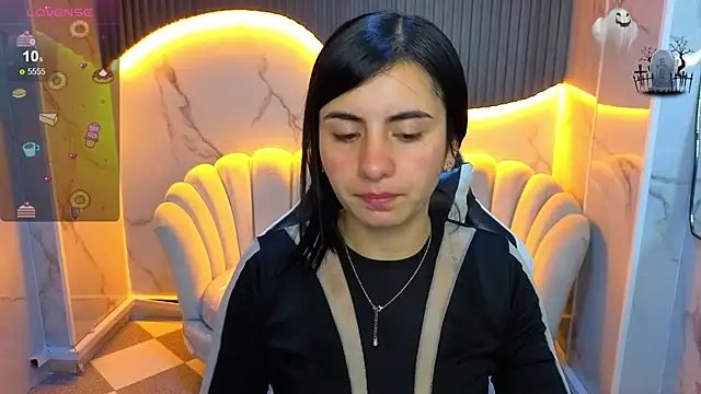 Eilyn love b online show from October 28, 2025, 12:59 pm