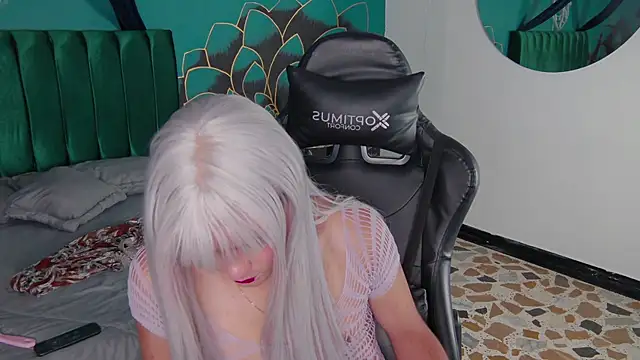 TylerJhonson online show from September 10, 2025, 12:37 pm