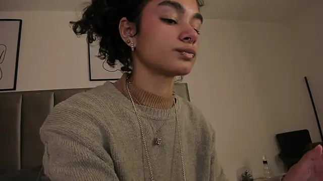 Puffy Hearts online show from September 26, 2025, 6:04 pm