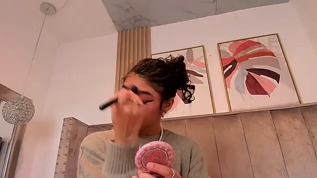 Puffy Hearts online show from September 9, 2025, 5:22 pm