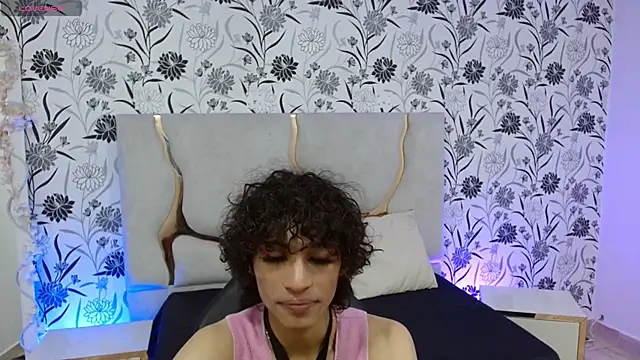 Snapshot of Chipi_tay chatting on September 17, 2025, 7:16 pm Chipi tay online show from September 17, 2025, 7:16 pm