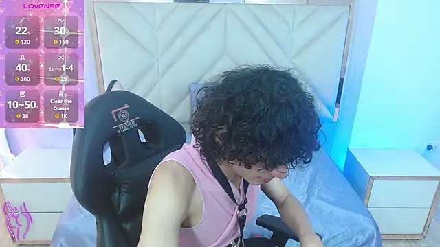 Snapshot of Chipi_tay chatting on September 21, 2025, 11:48 am Chipi tay online show from September 21, 2025, 11:48 am