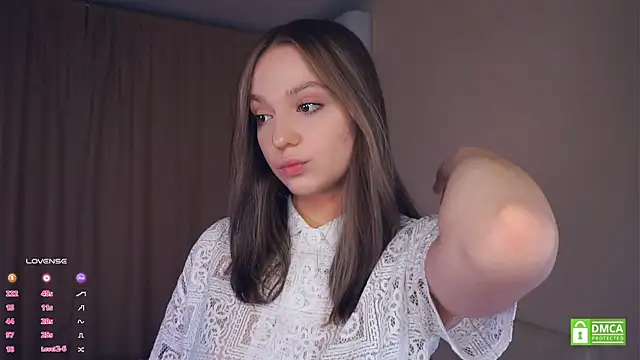 Snapshot of NguyetHankey chatting on September 27, 2025, 3:29 pm NguyetHankey online show from September 27, 2025, 3:29 pm