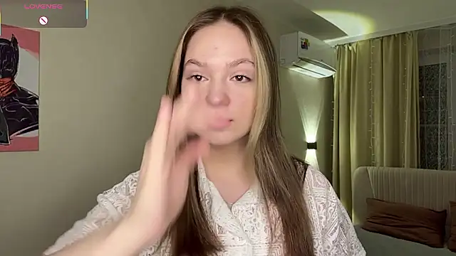 NguyetHankey online show from January 17, 2026, 4:16 am