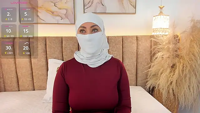 azza   online show from November 28, 2025, 11:32 am