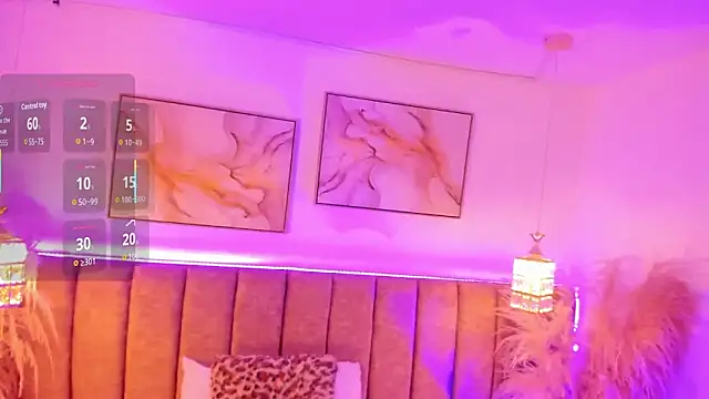 Snapshot of azza__ chatting on October 3, 2025, 12:06 pm azza   online show from October 3, 2025, 12:06 pm