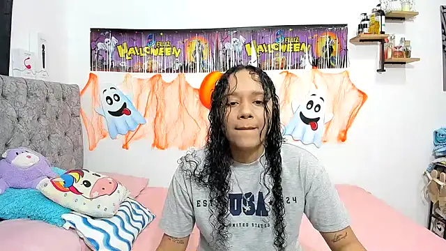 Snapshot of nay_and_aleja1 chatting on October 29, 2025, 3:16 am nay and aleja1 online show from October 29, 2025, 3:16 am