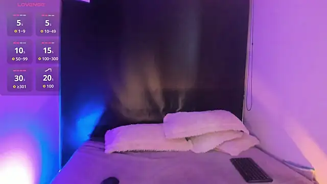 Snapshot of Lila_Cox chatting on September 24, 2025, 11:06 am Lila Cox online show from September 24, 2025, 11:06 am