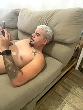 lordtbm1002 online show from September 30, 2025, 4:24 pm