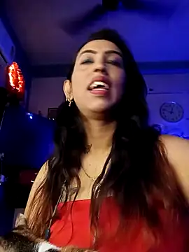 Snapshot of Love_Beauty01 chatting on February 10, 2026, 6:51 pm Love Beauty01 online show from February 10, 2026, 6:51 pm