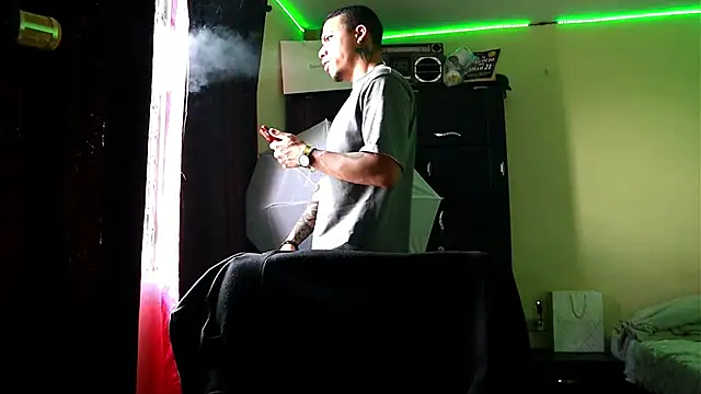AlphaMasterXxx online show from September 8, 2025, 7:57 pm