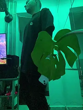 Snapshot of AlphaMasterXxx chatting on October 3, 2025, 3:09 am AlphaMasterXxx online show from October 3, 2025, 3:09 am