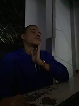 Snapshot of AlphaMasterXxx chatting on October 8, 2025, 2:13 am AlphaMasterXxx online show from October 8, 2025, 2:13 am