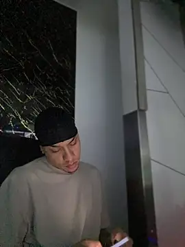 AlphaMasterXxx online show from November 9, 2025, 6:39 am