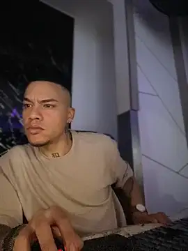 Snapshot of AlphaMasterXxx chatting on September 23, 2025, 2:29 am AlphaMasterXxx online show from September 23, 2025, 2:29 am