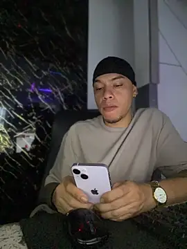 Snapshot of AlphaMasterXxx chatting on October 4, 2025, 1:51 am AlphaMasterXxx online show from October 4, 2025, 1:51 am