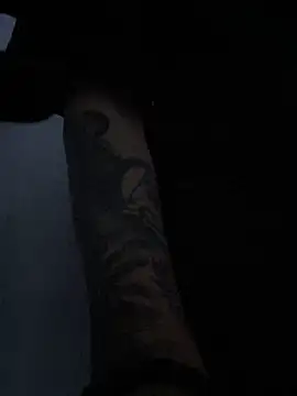 AlphaMasterXxx online show from November 30, 2025, 1:01 pm