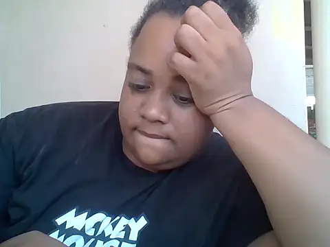 Snapshot of Karamelsaus chatting on September 11, 2025, 3:23 pm Karamelsaus online show from September 11, 2025, 3:23 pm