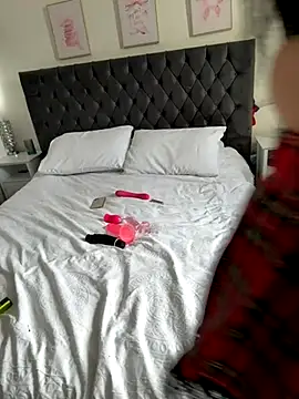 brunetteGirl274 online show from October 5, 2025, 11:23 am