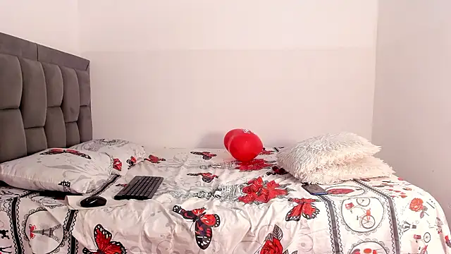 fire lovex online show from February 18, 2026, 1:29 pm