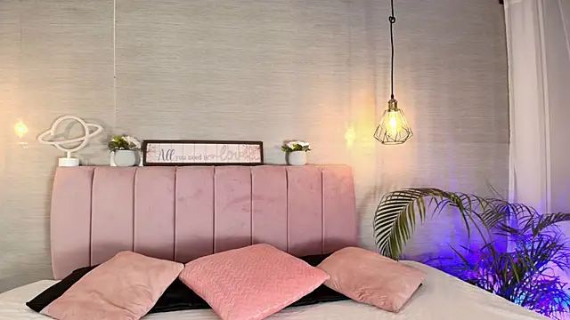 Snapshot of im_sofii18 chatting on October 10, 2025, 7:47 pm im sofii18 online show from October 10, 2025, 7:47 pm