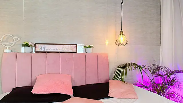 Snapshot of im_sofii18 chatting on October 11, 2025, 7:37 pm im sofii18 online show from October 11, 2025, 7:37 pm