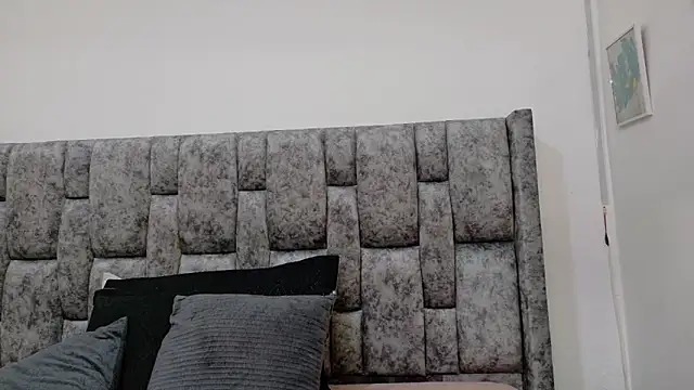 Lizbeth Rouse online show from October 4, 2025, 11:34 am