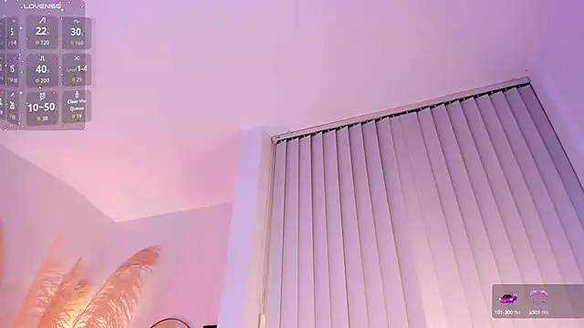 Snapshot of NikaVelvet1 chatting on October 27, 2025, 11:38 pm NikaVelvet1 online show from October 27, 2025, 11:38 pm