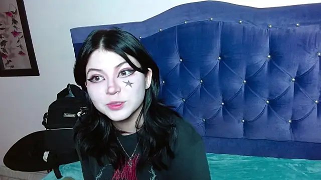 Snapshot of Ginebra_Sensual chatting on October 18, 2025, 1:02 pm Ginebra Sensual online show from October 18, 2025, 1:02 pm