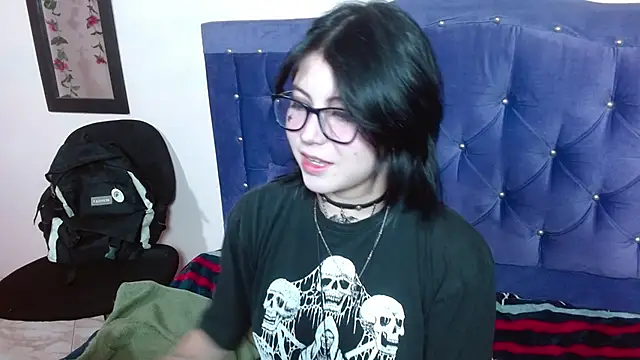 Snapshot of Ginebra_Sensual chatting on September 25, 2025, 12:33 pm Ginebra Sensual online show from September 25, 2025, 12:33 pm