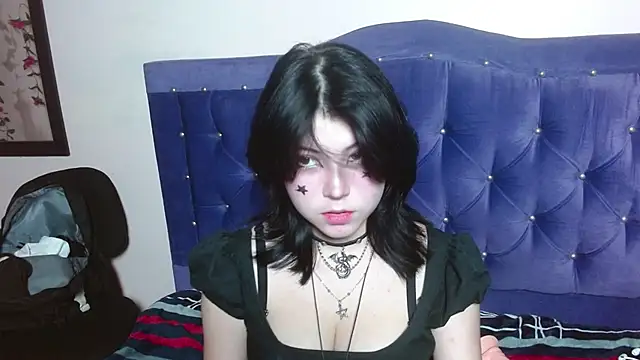 Snapshot of Ginebra_Sensual chatting on October 3, 2025, 12:06 pm Ginebra Sensual online show from October 3, 2025, 12:06 pm