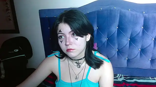 Snapshot of Ginebra_Sensual chatting on October 4, 2025, 12:17 pm Ginebra Sensual online show from October 4, 2025, 12:17 pm