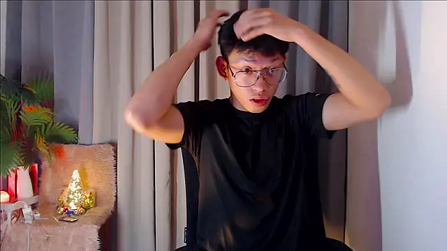 pinkcock froi2305 online show from October 9, 2025, 8:26 am